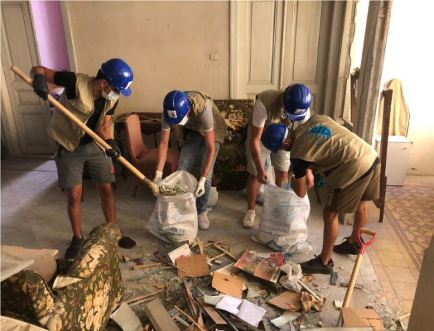 Youth group helps clean up after the Beirut explosion